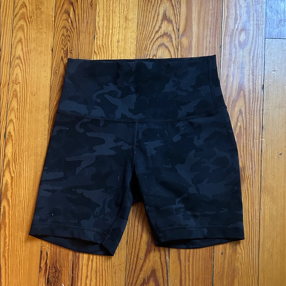 Black Camouflage bike shorts, lululemon, 6